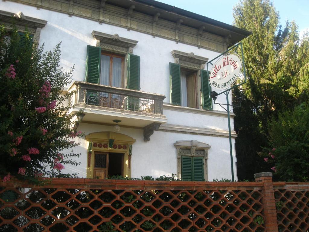 לוקה Villa Patrizia B&B מראה חיצוני תמונה