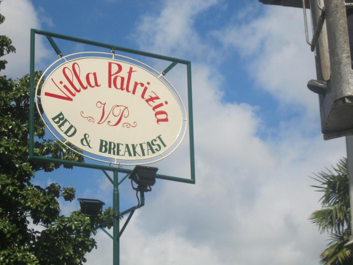 לוקה Villa Patrizia B&B מראה חיצוני תמונה